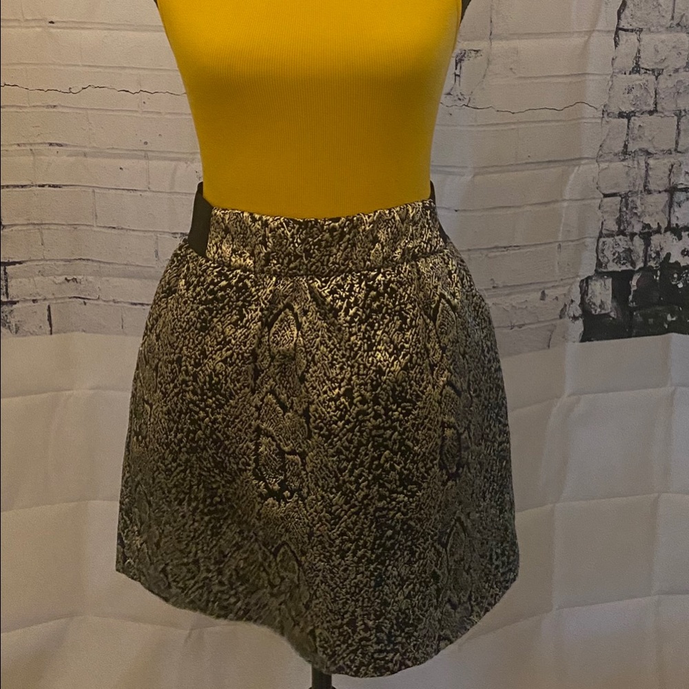 Black & Gold print skirt